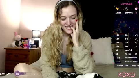 Snapshot of xelliee_rosex chatting on February 26, 6:59 pm EllieeRose online show from February 26, 6:59 pm