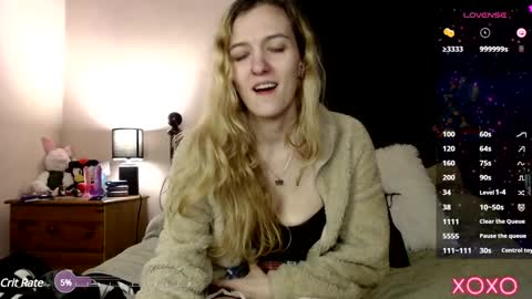 Snapshot of xelliee_rosex chatting on January 22, 2:26 am EllieeRose online show from January 22, 2:26 am