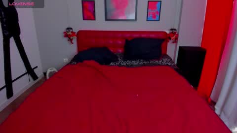 Emma online show from March 7, 2:01 pm