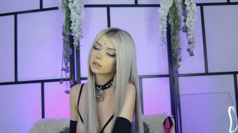 xenomy online show from December 2, 7:07 am