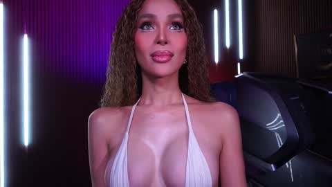 Anne online show from September 27, 3:37 am