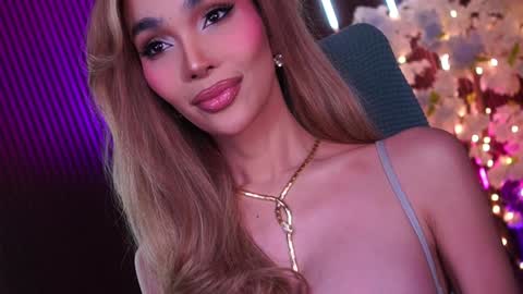 Anne online show from February 3, 6:22 am