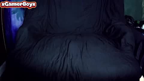 xgamerboyx online show from October 24, 3:35 pm