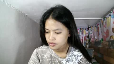 xgurlxlaloox online show from May 4, 1:01 am
