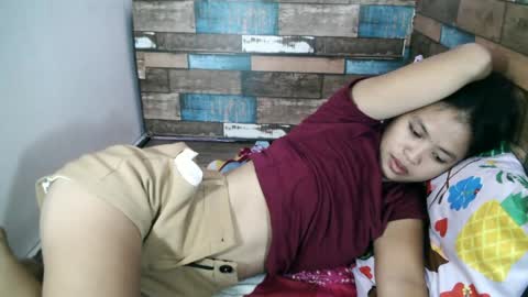 xgurlxlaloox online show from May 20, 3:14 am