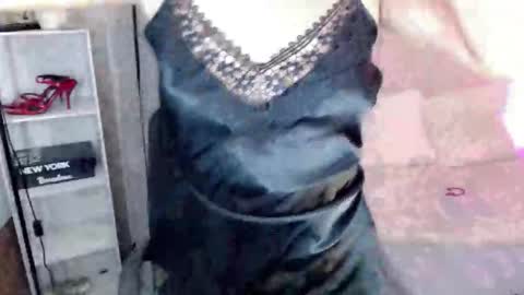 xhena online show from October 2, 1:43 pm