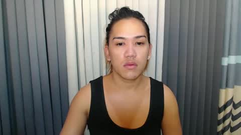 Snapshot of xhugejerkingtransx chatting on February 28, 5:59 am GWEN THOMPSON ....... online show from February 28, 5:59 am