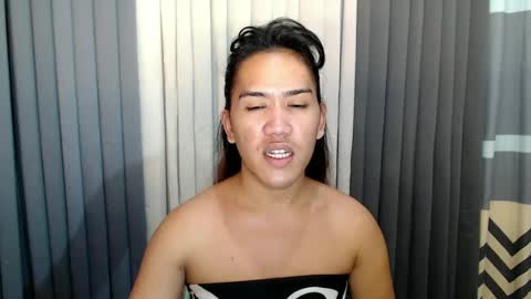 Snapshot of xhugejerkingtransx chatting on January 31, 8:01 am GWEN THOMPSON ....... online show from January 31, 8:01 am