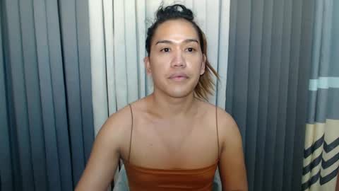 Snapshot of xhugejerkingtransx chatting on March 1, 6:46 am GWEN THOMPSON ....... online show from March 1, 6:46 am
