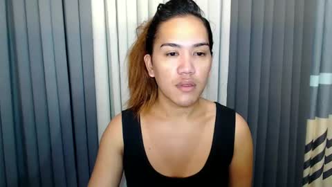 Snapshot of xhugejerkingtransx chatting on February 14, 1:02 am GWEN THOMPSON ....... online show from February 14, 1:02 am
