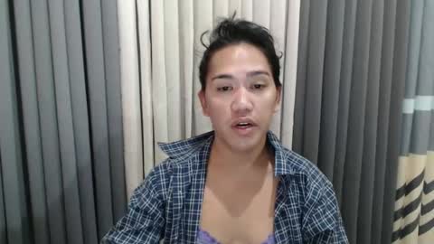 Snapshot of xhugejerkingtransx chatting on February 21, 5:31 pm GWEN THOMPSON ....... online show from February 21, 5:31 pm