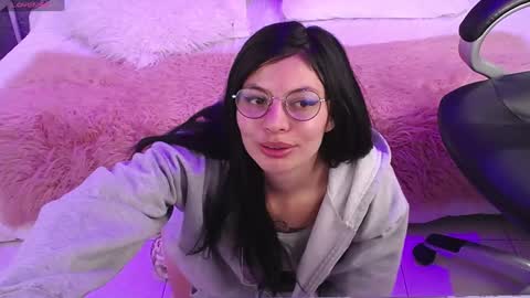 xiomy online show from February 7, 11:24 pm