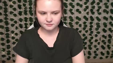 Lina online show from February 4, 7:07 am