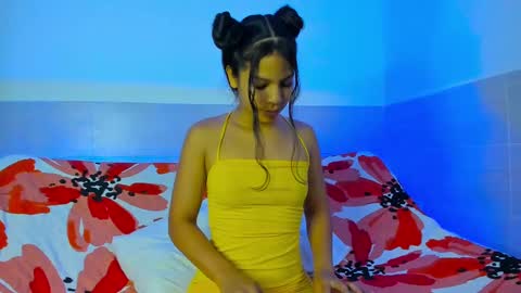 Snapshot of ximena__1 chatting on February 18, 8:59 am XIMENA 1 online show from February 18, 8:59 am