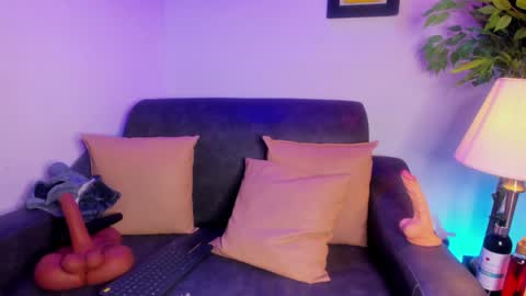 ximenasalazar online show from February 6, 2:15 pm