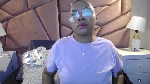 xiomara online show from September 25, 1:07 pm