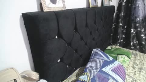 xiomi705825 online show from October 4, 9:56 pm