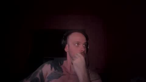 xjohndoe20x online show from March 12, 7:47 pm