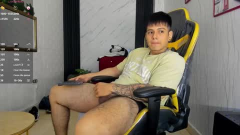 Snapshot of xkevyn chatting on September 17, 12:19 pm online show from September 17, 12:19 pm