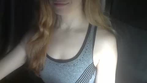 xlorax77703 online show from February 19, 2:33 am