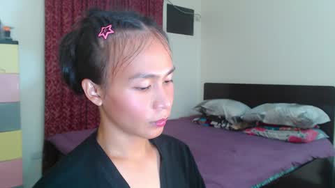 Snapshot of xlovely_destinyx chatting on January 8, 7:13 pm Alice online show from January 8, 7:13 pm