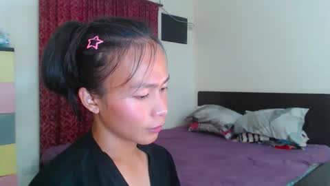 Snapshot of xlovely_destinyx chatting on February 14, 1:02 am Alice online show from February 14, 1:02 am
