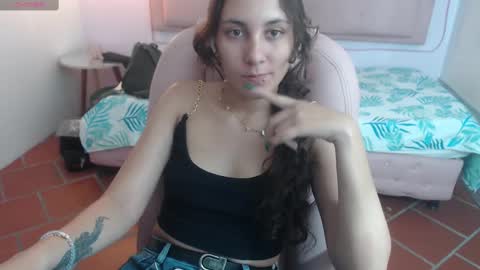 Snapshot of xlunna chatting on February 13, 8:34 pm lunna online show from February 13, 8:34 pm