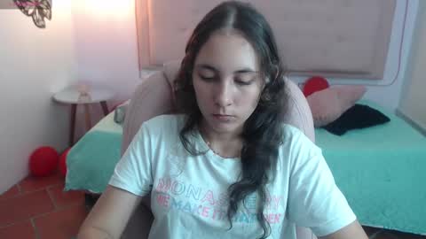 Snapshot of xlunna chatting on February 21, 8:38 pm lunna online show from February 21, 8:38 pm