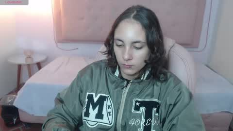 Snapshot of xlunna chatting on March 9, 12:20 pm lunna online show from March 9, 12:20 pm