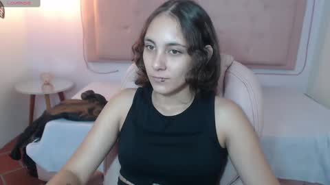 Snapshot of xlunna chatting on March 12, 8:41 pm lunna online show from March 12, 8:41 pm