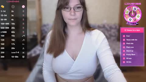 Snapshot of xmelina0 chatting on March 6, 2:08 pm xmelina0 online show from March 6, 2:08 pm