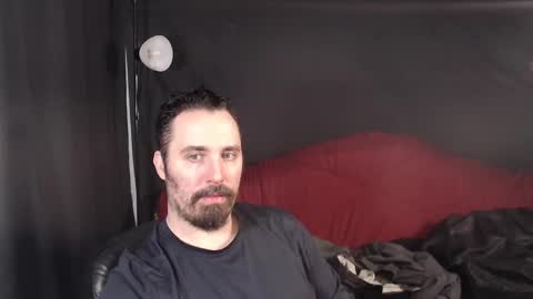 Snapshot of xmetalstudx chatting on February 18, 1:44 pm MetalstudMaster online show from February 18, 1:44 pm