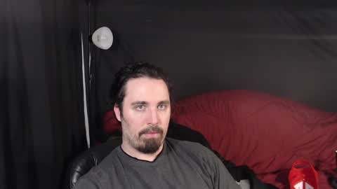 Snapshot of xmetalstudx chatting on January 24, 2:18 am MetalstudMaster online show from January 24, 2:18 am