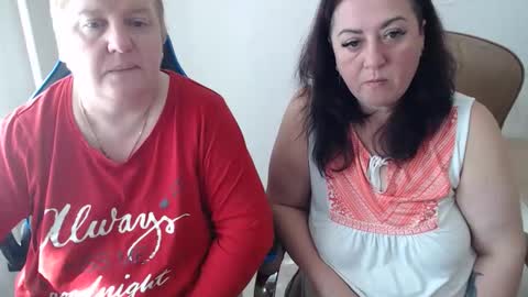 XMollyJaneX online show from October 12, 8:51 am