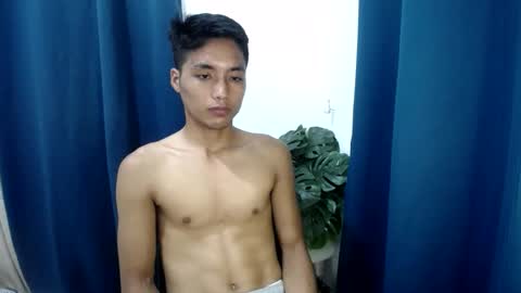 Snapshot of xmoreno_guy69 chatting on February 7, 1:53 pm SECRET online show from February 7, 1:53 pm