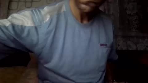 Snapshot of xploid1982 chatting on December 5, 5:21 am xploid1982 online show from December 5, 5:21 am
