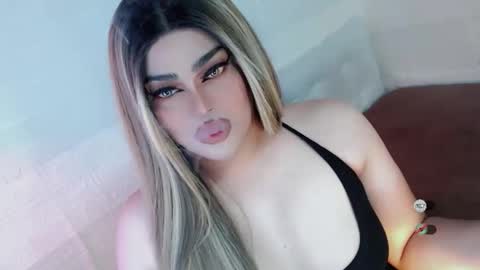 xsabbylicious69 online show from November 4, 3:41 am