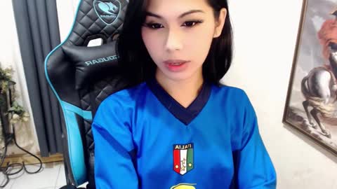aira online show from December 3, 3:39 pm