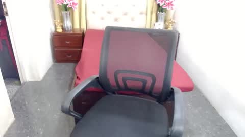 Cleo de nile online show from March 2, 10:35 am