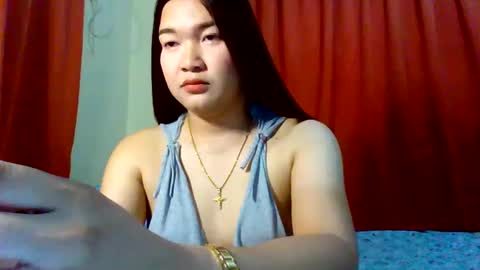 HI IM PAULINE online show from December 18, 2:10 am