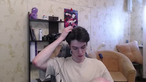 traqqq online show from March 1, 11:17 am