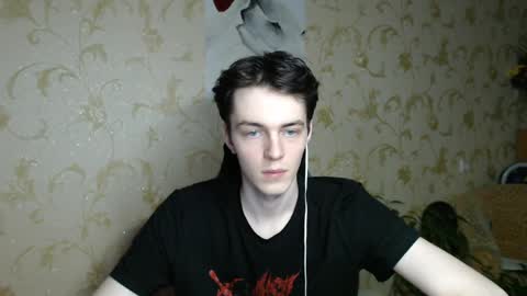 traqqq online show from May 25, 8:37 pm