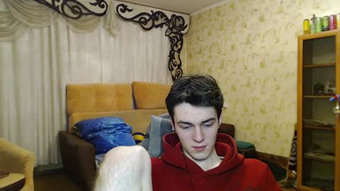 traqqq online show from December 20, 9:28 pm