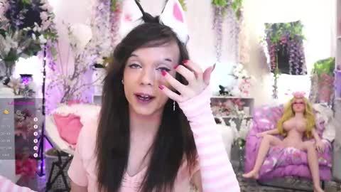 Snapshot of xxhayleemariexx chatting on February 20, 3:23 am Haylee Marie online show from February 20, 3:23 am
