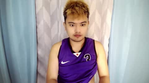 Loyd online show from November 3, 1:39 am