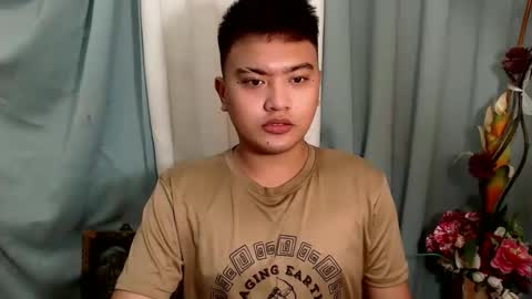 Loyd online show from January 3, 4:27 pm