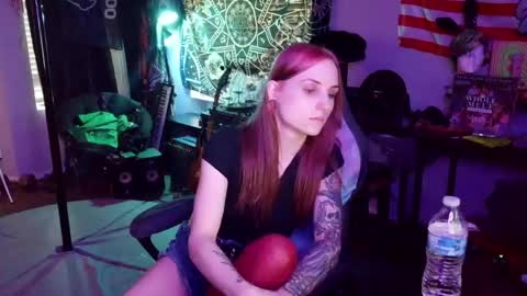 Lilith online show from May 19, 1:56 am