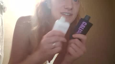 Snapshot of xxmariebliss chatting on September 11, 1:23 pm xxmariebliss online show from September 11, 1:23 pm