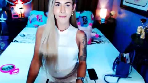 Snapshot of xxqueenofperfectionxx chatting on March 4, 11:08 am urperfection kelly online show from March 4, 11:08 am