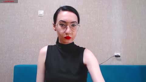 Snapshot of xxx_goddes_xxx chatting on September 16, 7:11 am Andariel online show from September 16, 7:11 am
